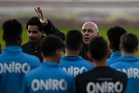 يلا كورة يكشف.. قيمة الشرط الجزائي في عقد جروس مع الزمالك.. ومفاوضات للرحيل الودي